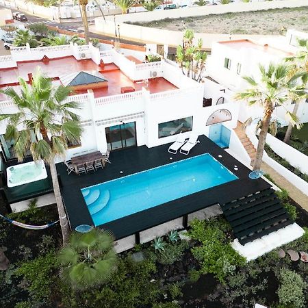 Villa Los Flamencos By Veaco- Beachfront & Pool Corralejo Kültér fotó