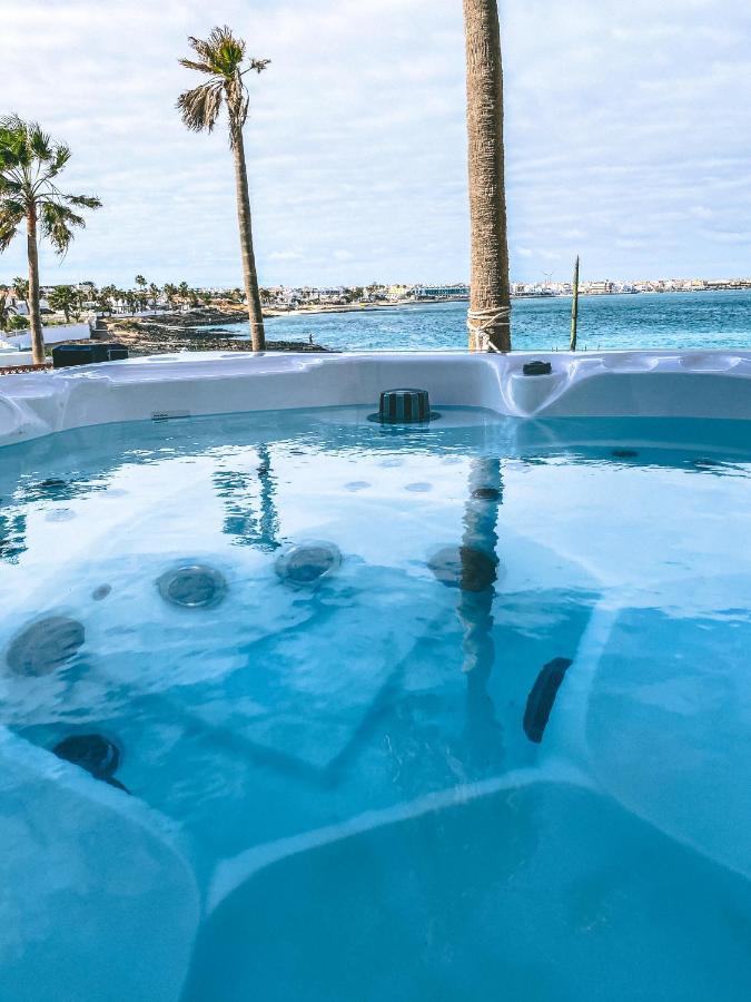 Villa Los Flamencos By Veaco- Beachfront & Pool Corralejo Kültér fotó