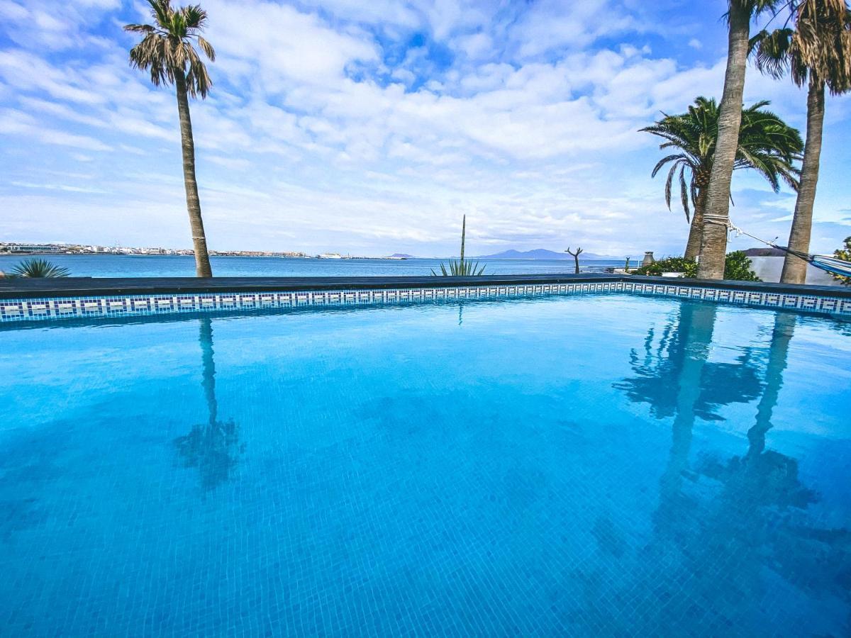 Villa Los Flamencos By Veaco- Beachfront & Pool Corralejo Kültér fotó