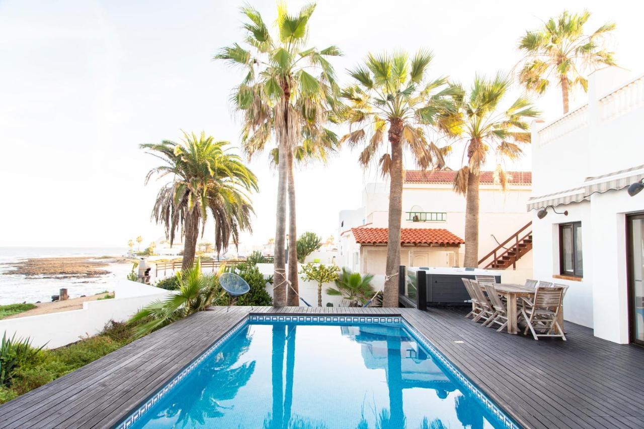 Villa Los Flamencos By Veaco- Beachfront & Pool Corralejo Kültér fotó